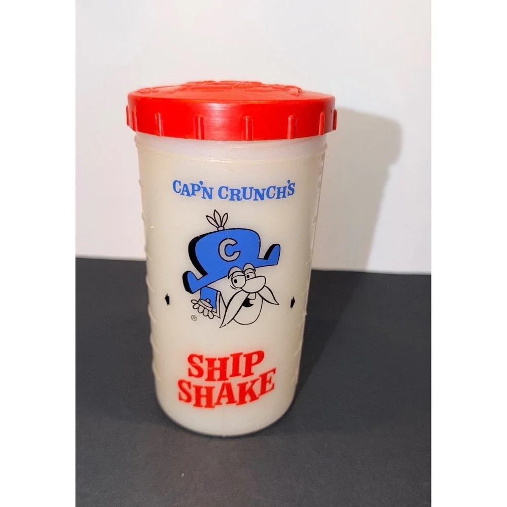 Vintage Cap'n Crunch Ship Shake Plastic Mixing Shaker Cup with Red Lid 6